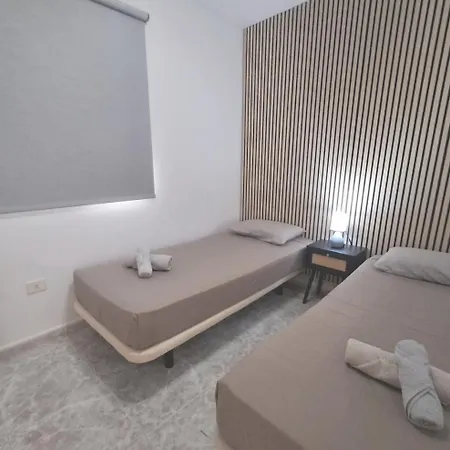 Newly Renovated, Centric 2 Bedrooms Apartment Near To The Beach - By Tenerifehints *