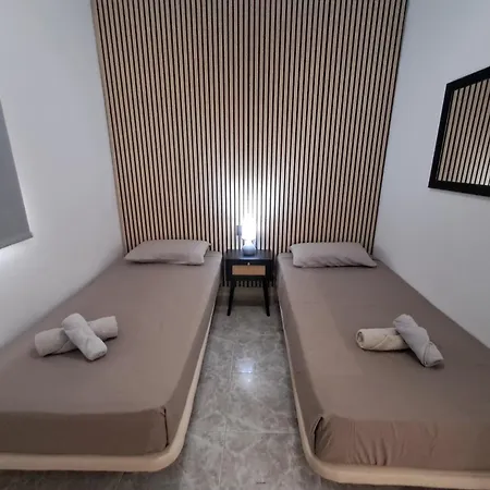 Centric 2 Bedrooms Apartment Near To The Beach - Newly Renovated Bathroom And Bedrooms - By Tenerifehints アパート *