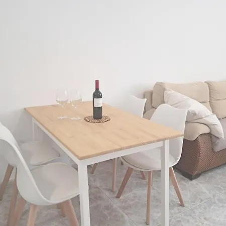 Apartment Newly Renovated, Centric 2 Bedrooms Apartment Near To The Beach - By Tenerifehints El Médano