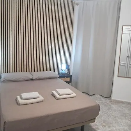 Newly Renovated, Centric 2 Bedrooms Near To The - By Tenerifehints Apartamento