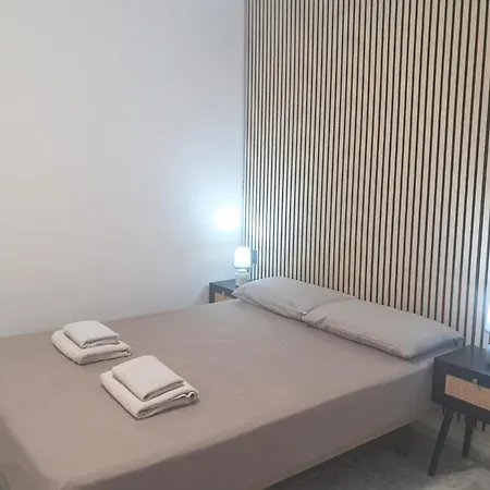 Newly Renovated, Centric 2 Bedrooms Apartment Near To The Beach - By Tenerifehints *