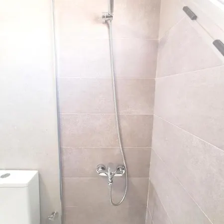 Newly Renovated, Centric 2 Bedrooms Apartment Near To The Beach - By Tenerifehints